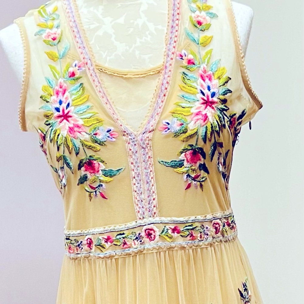 Sundance Embroidery Long Dress Size P/M